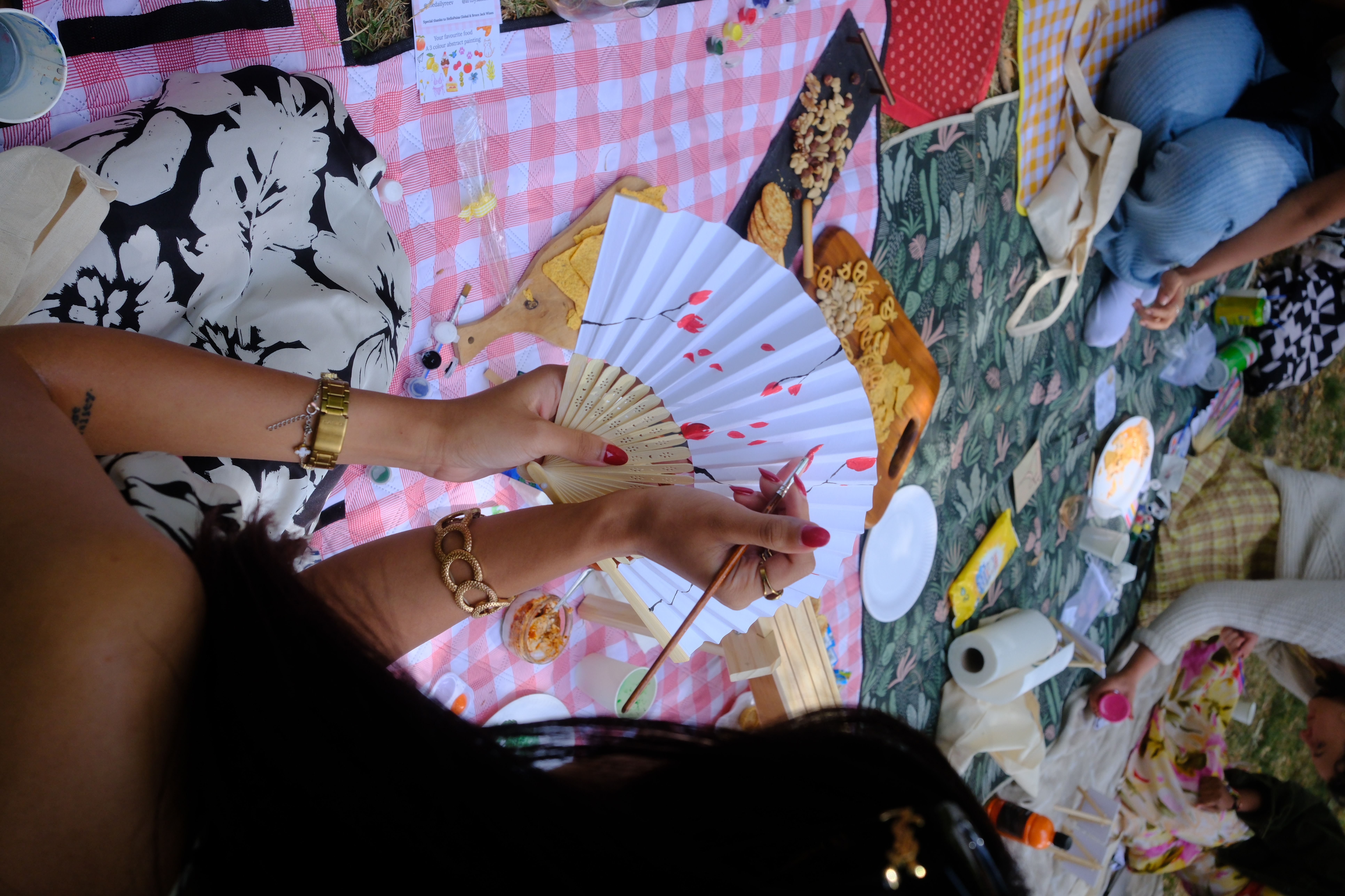 Fan painting at the Picnic & Paint